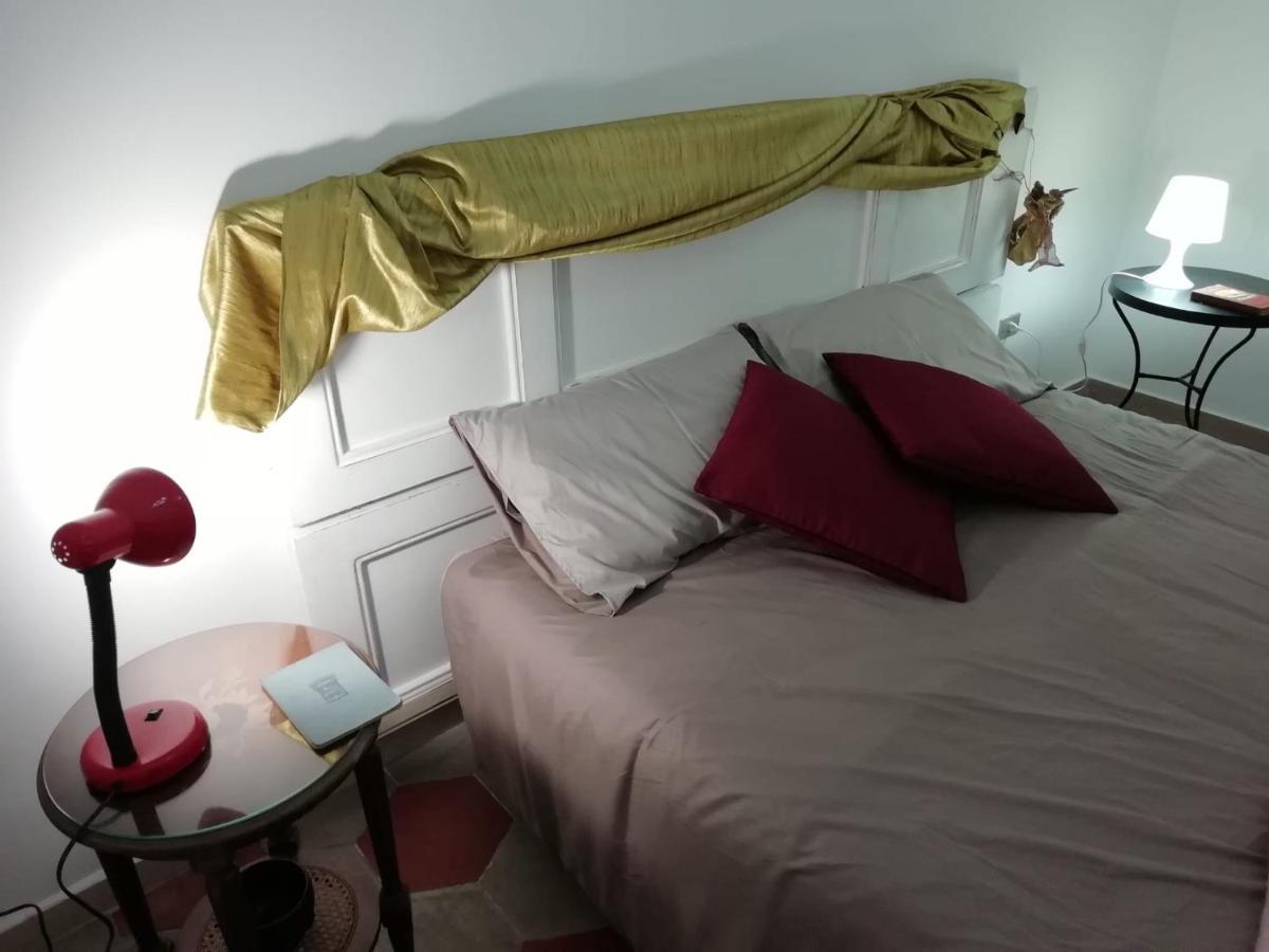 Rosso Quintino Apartment Bari Bagian luar foto