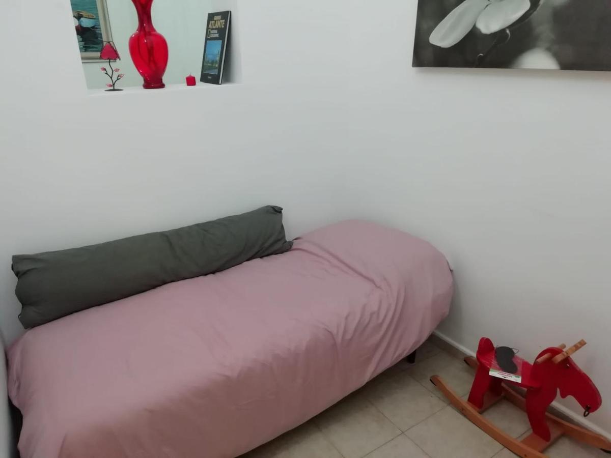 Rosso Quintino Apartment Bari Bagian luar foto